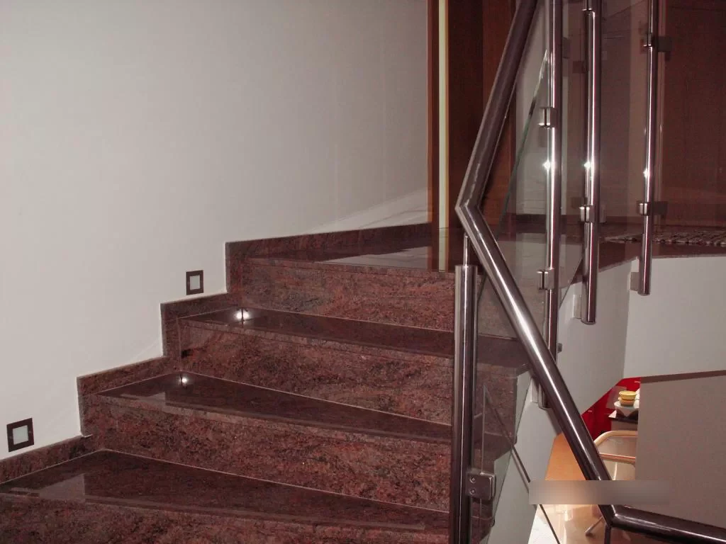Schody, dlažba, parapety
